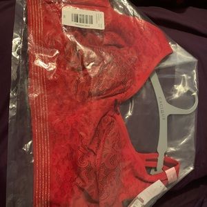 Red lace unlined no-wire bra from Cacique, size 48 D, new with tags